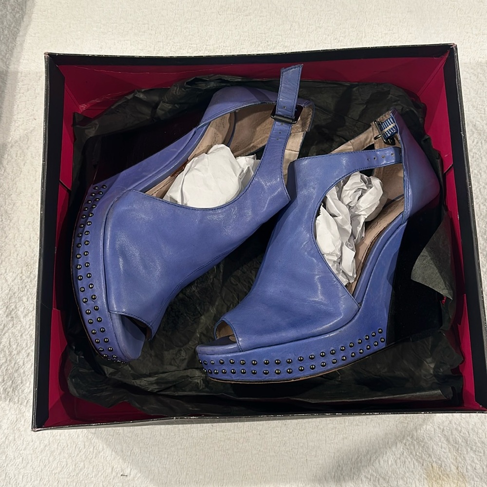 Leather Vince Camuto Wedges